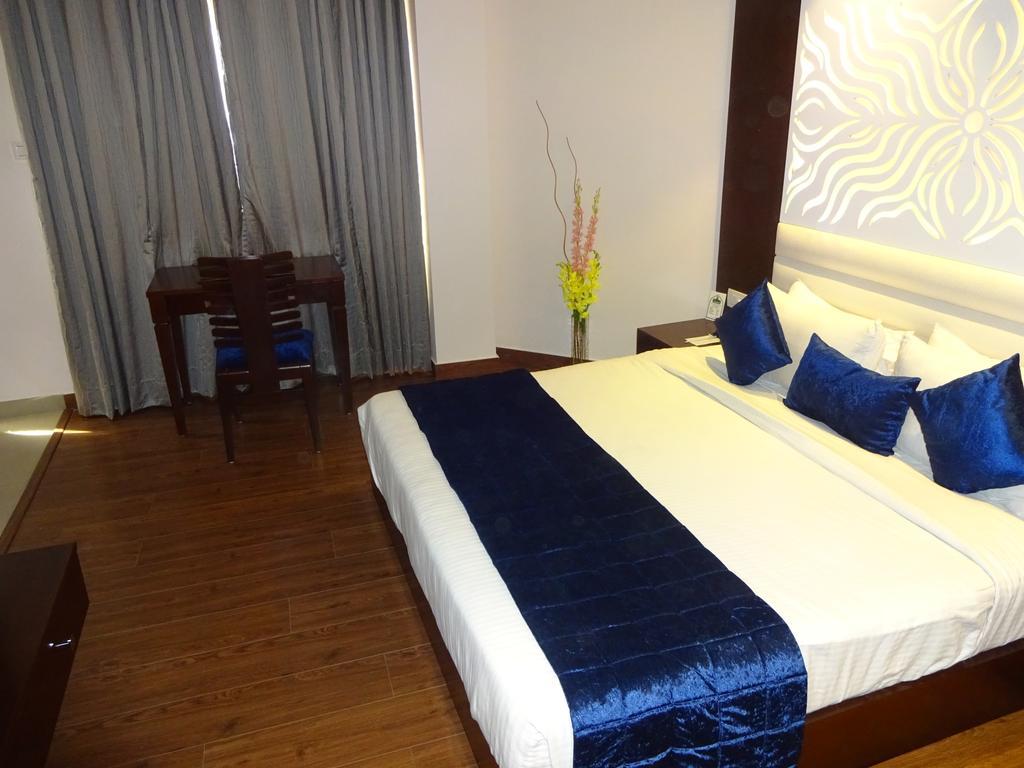Hotel Landmark Gwalior Exterior foto