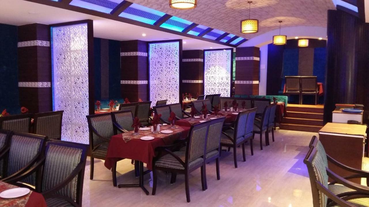 Hotel Landmark Gwalior Exterior foto
