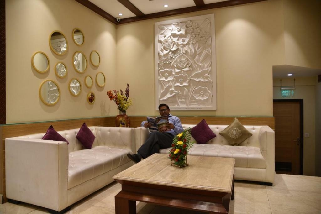 Hotel Landmark Gwalior Exterior foto